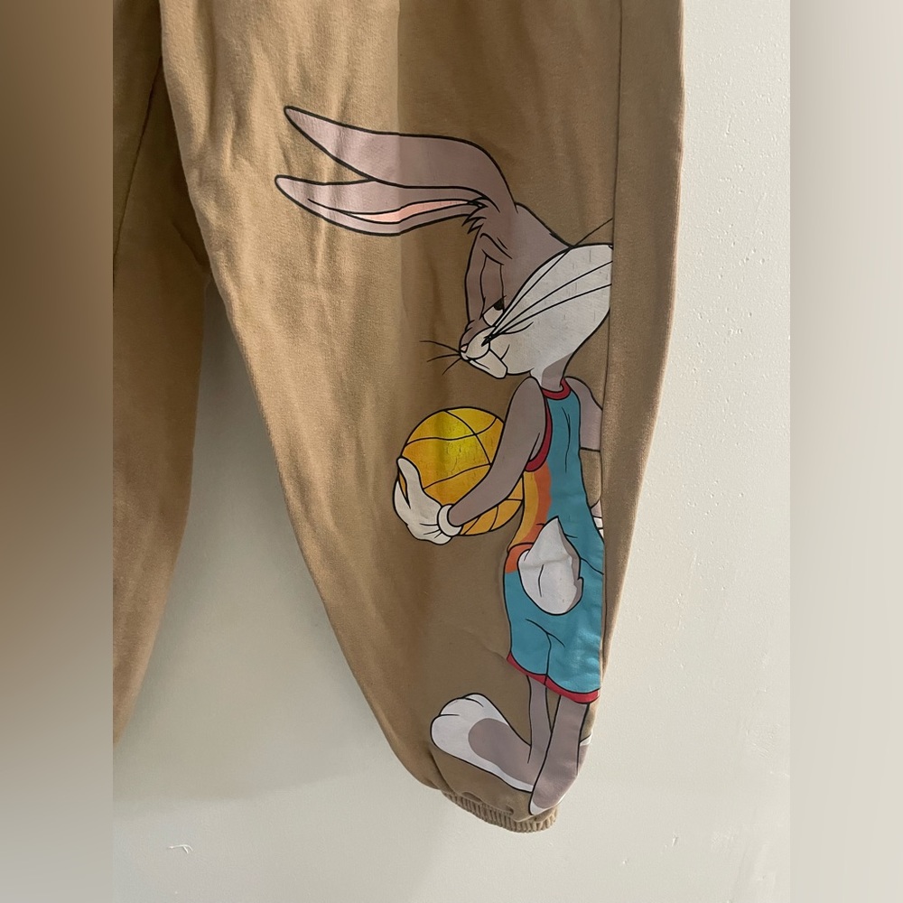 Beige Bugs Bunny Space Jam sweatpants by Aeropostale from Bluenotes, women’s S